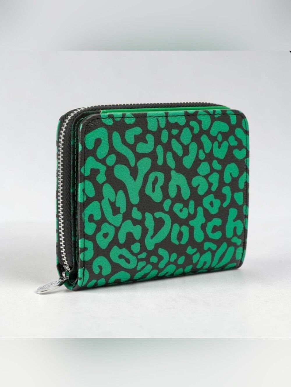 Von Dutch Cheetah Print Zip-Up Wallet - NWOT - Picture 9 of 9